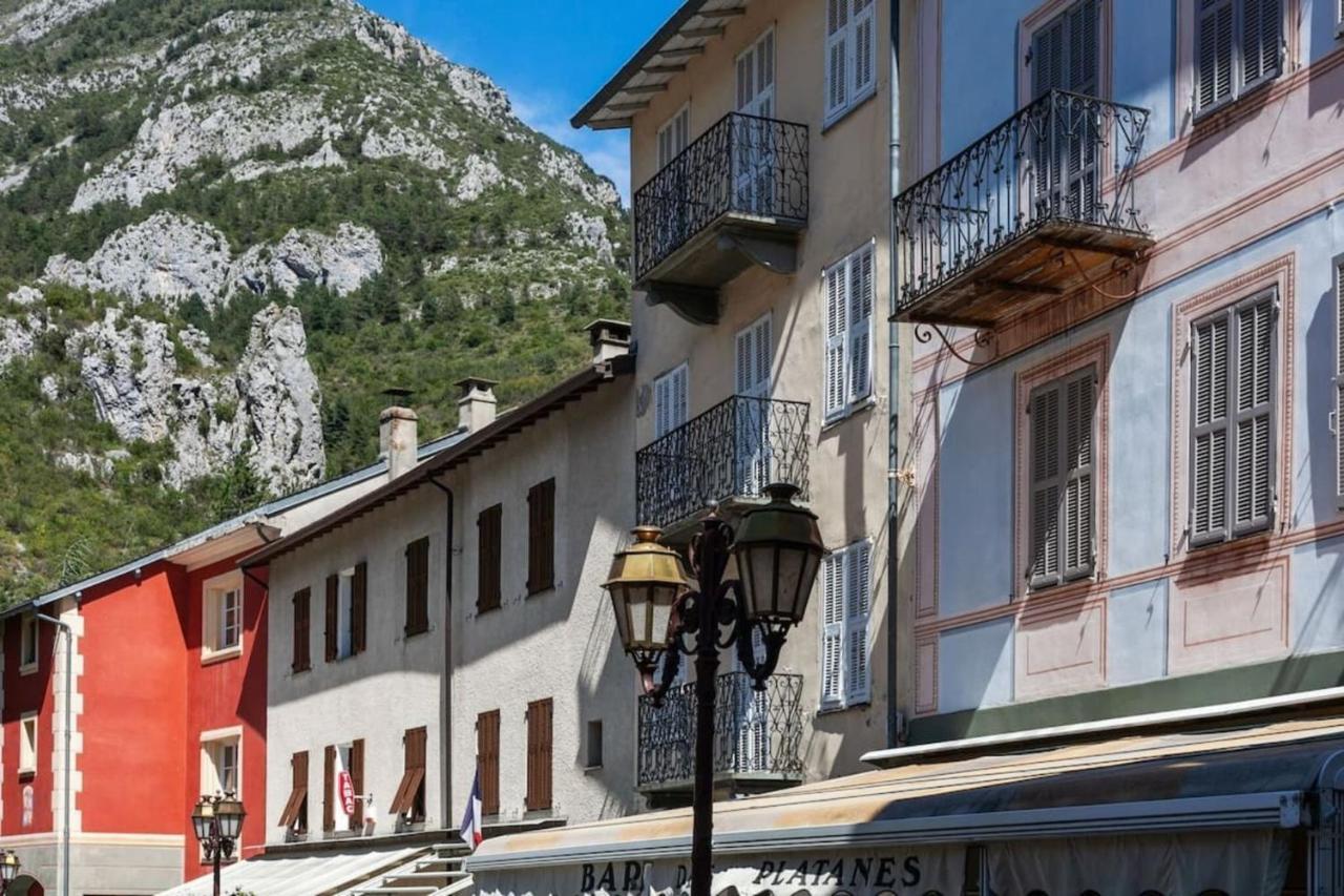 Sunny 1-Bed Apartment In Lovely Mountain Village La Brigue Εξωτερικό φωτογραφία