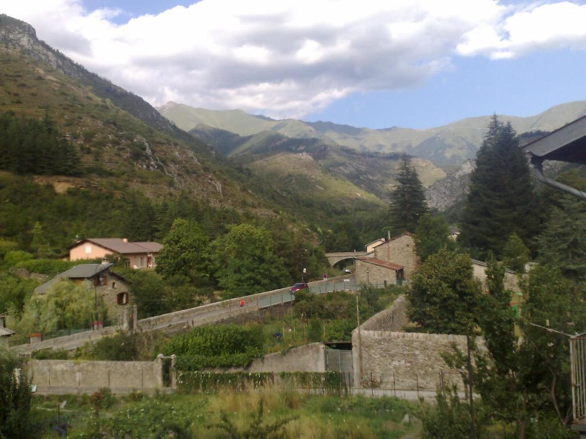 Sunny 1-Bed Apartment In Lovely Mountain Village La Brigue Εξωτερικό φωτογραφία