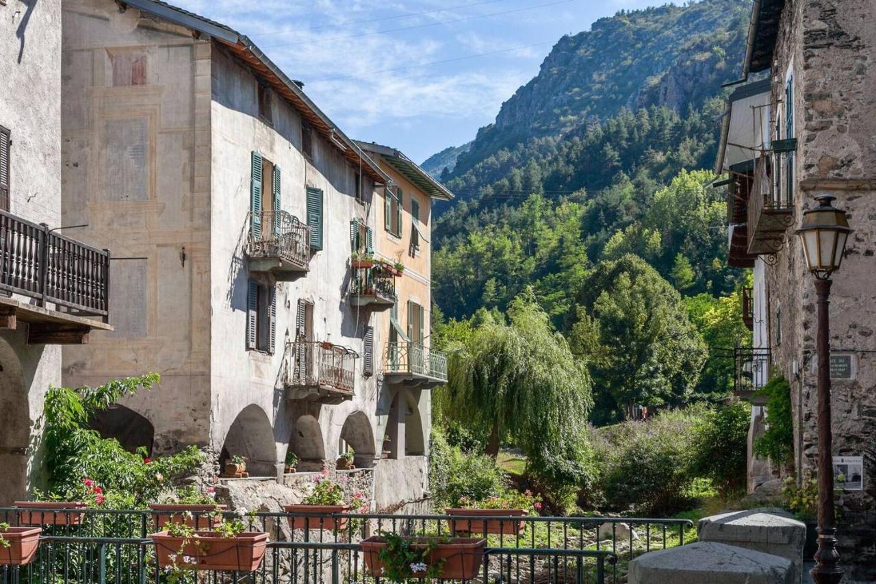 Sunny 1-Bed Apartment In Lovely Mountain Village La Brigue Εξωτερικό φωτογραφία
