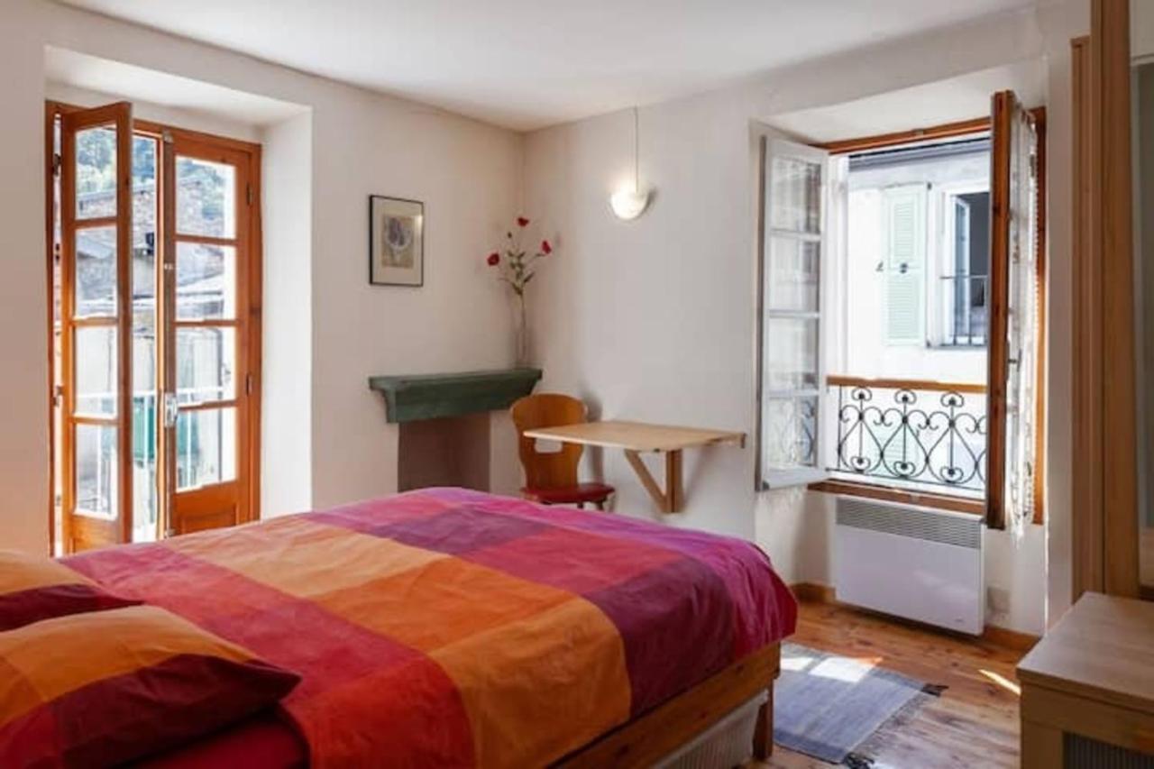 Sunny 1-Bed Apartment In Lovely Mountain Village La Brigue Εξωτερικό φωτογραφία