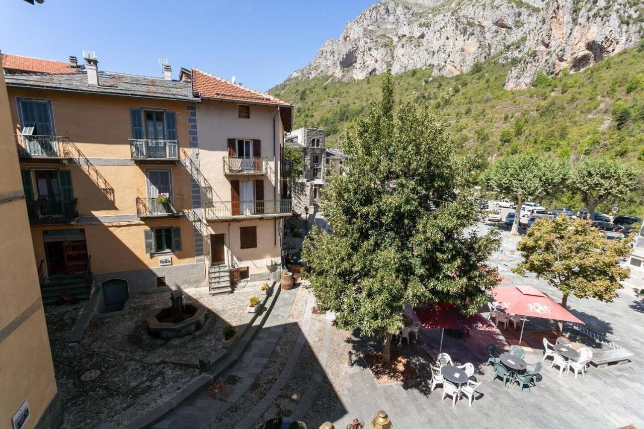 Sunny 1-Bed Apartment In Lovely Mountain Village La Brigue Εξωτερικό φωτογραφία