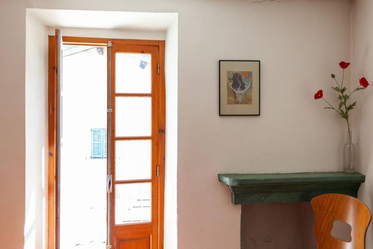 Sunny 1-Bed Apartment In Lovely Mountain Village La Brigue Εξωτερικό φωτογραφία